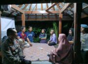 Arus Penumpang Lancar Terkendali: Pengamanan Polisi di Pelabuhan Lembar Ditingkatkan