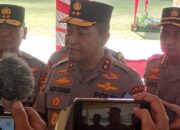 SERAH TERIMA PATAKA PEJABAT KAPOLDA NTB DARI IRJEN POL UMAR FARUQ KEPADA IRJEN POL HADI GUNAWAN