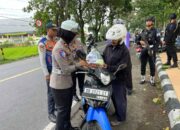 Kreatif! Operasi Keselamatan Rinjani 2025 di Lombok Barat Beri Reward Sayur untuk Pengendara Taat