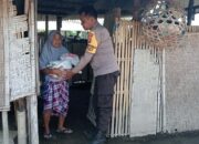 Peduli Sesama, Personel Polsek Alas Barat Berikan Bantuan Sembako Untuk Warga Kurang Mampu