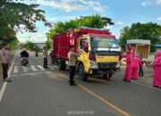 Berkah Ramadhan: Polsek Manggelewa dan Bhayangkari Bagikan Takjil, Wujud Kepedulian untuk Sesama