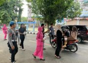 Ramadhan Penuh Berkah: Kasat Narkoba Polres Dompu Pimpin Aksi Berbagi, Senyum Haru Iringi Pembagian Takjil