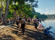 Personel Polres Bima Kota Ikuti Apel Siaga dan Gotong Royong Bersih Pantai di Taman Ni’u