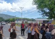 Ciptakan Rasa Aman, Polsek Seteluk Gelar Patroli Rawan Siang di Depan SMPN 1 Seteluk