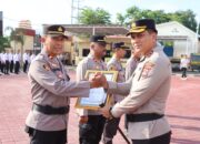 Polres Sumbawa Gelar Upacara Hari Kesadaran Nasional dan Berikan Penghargaan kepada Personel Berprestasi