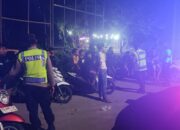Jaga Kondusifitas di Wilayah Hukumnya, Anggota Polsek Taliwang Gelar Patroli Malam di Jalan KTC