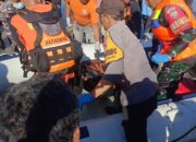 Polsek Sekongkang Bersama Tim Basarnas, Rescue PT AMNT, dan Masyarakat Evakuasi Korban Terseret Ombak di Pantai Buatin, Talonang Baru