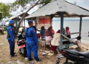 Pastikan Kenyamanan Masyarakat Yang Libur Akhir Pekan di Pantai Kalaki Sat Polairud Polres Bima Laksanakan PAM Wisata