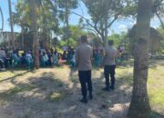 Polsubsektor Kawasan Lakey Amankan Ibadah Hari Raya Isa Almasih Umat Katolik di Pantai Lakey