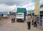Polsubsektor Kawasan Pelabuhan Laut Sape Laksanakan Pengamanan dan Pemeriksaan Penumpang KMP Cakalang Tujuan Labuan Bajo