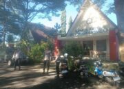 Polres Loteng Siagakan Personel di Sejumlah Gereja Saat Perayaan Kenaikan Yesus Kristus. ‎