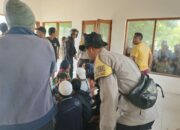 Polres Loteng, Basarnas dan Warga Berhasil Evakuasi Pelajar Tenggelam di Pantai Ketapak.