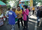 Polres Loteng Berikan Layanan Dan Baksos Gratis Saat Car Free Day.