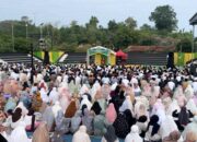 Personel Polres Bima Kota Laksanakan Sholat Idul Adha di Halaman Mako