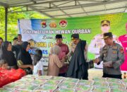 Polres Bima Kota Qurban 15 Ekor Sapi dan 2 Kambing, 1.620 Paket Daging Dibagikan ke Masyarakat