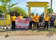 Dekat Dengan Masyarakat, Menyambut HUT Ke-79 Bhayangkara, Polsek Belo Gotong Royong Bersihkan TPU