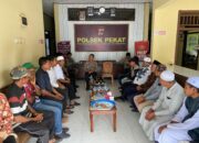 Silaturahmi para tokoh se-Kecamatan Pekat bersama Kapolsek dalam rangka membangun sinergi menjaga kamtibmas
