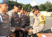 Polres Loteng Gelar Upacara PTDH dan Pemberian Penghargaan Bagi Personel Berprestasi.