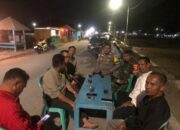 Jaga Kamtibmas, Anggota Piket Polsek Poto Tano Laksanakan Patroli Dialogis pada Malam Hari