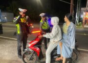 Sat Lantas Polres Lombok Utara Gelar Patroli Blue Light Berikan Himbauan Keselamatan Pada Pengendara