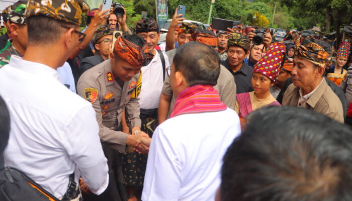 Menteri Kebudayaan RI Dianugerahi Gelar Adat Bayan, Kapolres Lombok Utara Hadir Dampingi