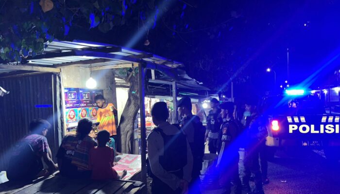 Unit Turjawali Sat Samapta Polres Bima Kota Gelar Patroli Blue Light, Sampaikan Himbauan Kamtibmas