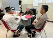 Penyidik Satuan Reserse Narkoba Polres Dompu resmi menyerahkan tersangka narkotika berinisial MZ beserta barang bukti kepada Jaksa Penuntut Umum (JPU) Kejaksaan Negeri Dompu dalam proses pelimpahan Tahap II