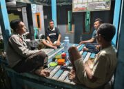 Personel Polsek Brang Rea Sambangi Pos Ronda di Desa Seminar Salit, Sampaikan Imbauan Kamtibmas