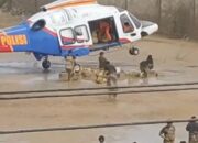 Meski Dengan Risiko Pendaratan, Helikopter Poludara Baharkam Polri Berhasil Dropping Logistik Bantuan ke Aceh Tamiang