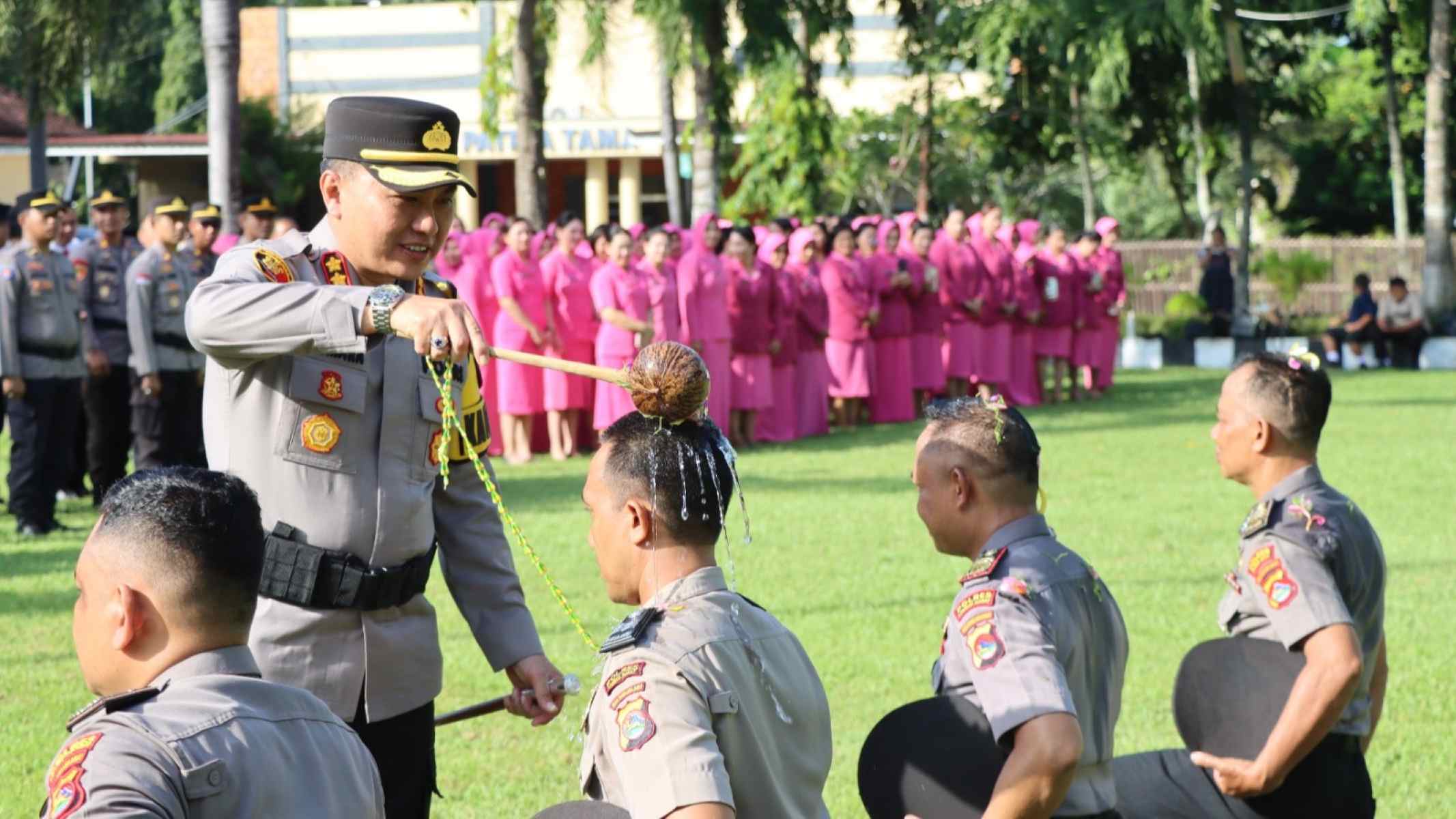 Polres Lombok Barat Gelar Kenaikan Pangkat Personel