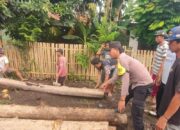 Antisipasi Banjir, Bhabinkamtibmas Polsek Bolo Melaksanakan Gotong Royong Bersama TNI dan Warga Binaan