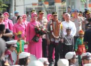 Kapolda NTB Irjen Pol Edy Murbowo Laksanakan Kunjungan Kerja ke Polres Dompu, Berikan Arahan dan Bansos kepada Masyarakat