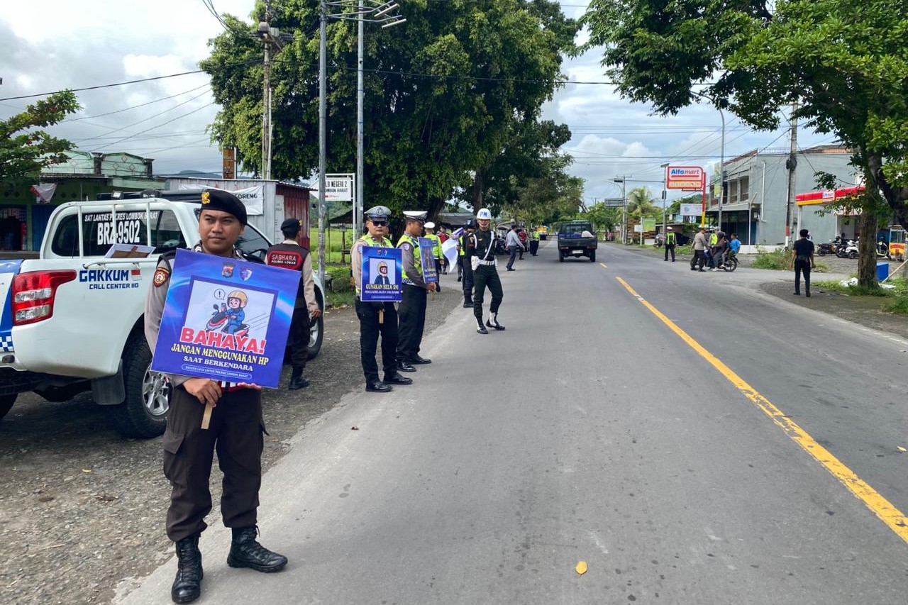 Tekan Kecelakaan, Tim Gabungan Gelar Giat Stasioner di Lombok Barat
