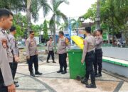Polres Sumbawa Barat Gelar Bhakti Sosial Jum’at Bersih, Warga Taman Tiangnam Beri Apresiasi