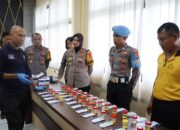 Tegakkan Kedisiplinan, Kapolres Sumbawa Pimpin Tes Urine Mendadak bagi Pejabat Utama