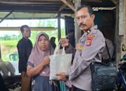 Polres Lombok Barat Salurkan Bansos Nutrisi Mantap di Kuripan