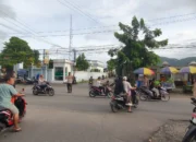 Polsek Kuripan Amankan Ngabuburit di Simpang Empat Desa Kuripan
