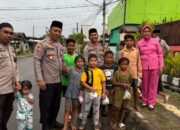 Tebar Kebaikan di Bulan Suci, Polsek Labuan Badas dan Bhayangkari Bagikan Takjil untuk Pengguna Jalan