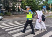 Satlantas Polres Bima Kota Laksanakan Strong Point, Wujudkan Kamseltibcarlantas Lancar di Pagi Hari