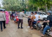 Indahnya Berbagi di Bulan Suci Ramadhan, Polsek Belo Bersama Bhayangkari Turun ke Jalan Bagikan Takjil