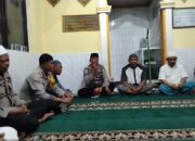 Sat Binmas Polres Bima Kota Berikan Himbauan Kamtibmas dan Penyuluhan Bahaya Narkoba di Musholla Farihal Muhtadin