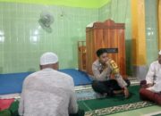 Taraweh Bersama, Bhabinkamtibmas Polsek Woha Imbau Para Pemuda Berperan Aktif Jaga Stabilitas Kamtibmas