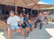 Polsek Praya Barat Intensifkan Patroli Siang di Pantai Selong Belanak, Jamin Keamanan Wisatawan