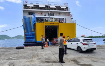 Upaya Maksimal Polsek Kawasan Pelabuhan Lembar Pastikan Keamanan Penumpang KM Dharma Kencana Menuju Surabaya