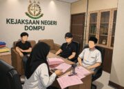 Satresnarkoba Polres Dompu Limpahkan Tersangka dan Barang Bukti Kasus Narkotika ke Kejaksaan Negeri Dompu (Tahap II)