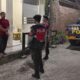 Waspada Jam Rawan Kriminalitas, Personel Polres Lombok Barat Sisir Pemukiman Padat Penduduk di Labuapi