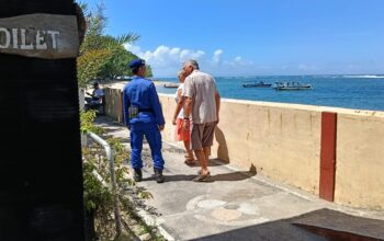 Sat Polairud Polres Lombok Barat Jaga Pantai Senggigi