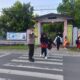 Polsek Sekongkang Hadir di Tengah Aktivitas Pagi Pelajar, Ciptakan Lalu Lintas Aman dan Kondusif