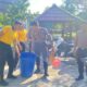 Ciptakan Lingkungan Kerja Nyaman, Personel Polres Bima Kota Gotong Royong Bersih Mako