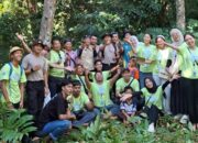 “Bukan Sekadar Menanam Pohon” — Kapolsek Bayan Bersama Relawan dan Masyarakat Adat Hijaukan Hutan Adat Pawang Tenun